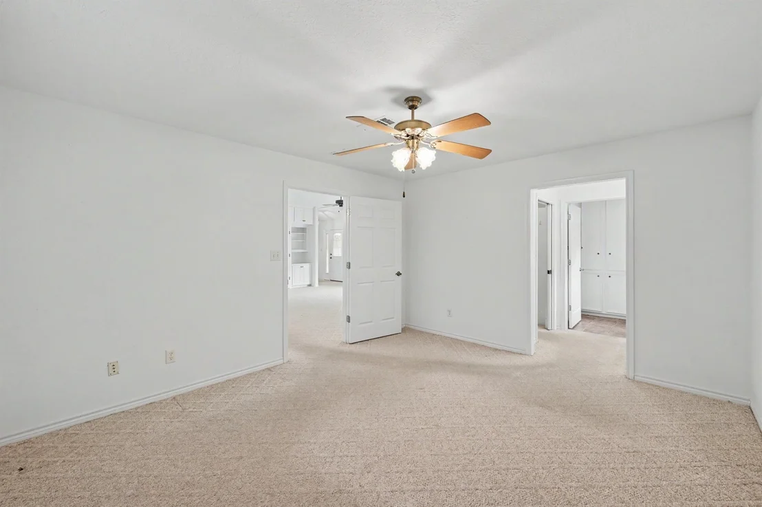 Photo of 20 Shallow Springs