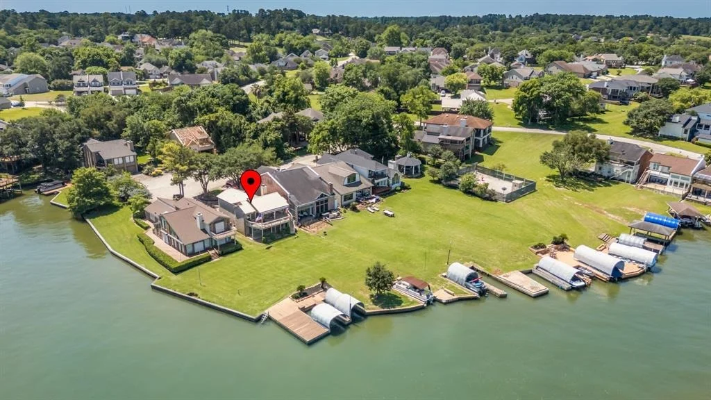 Photo of 112 Cove Point