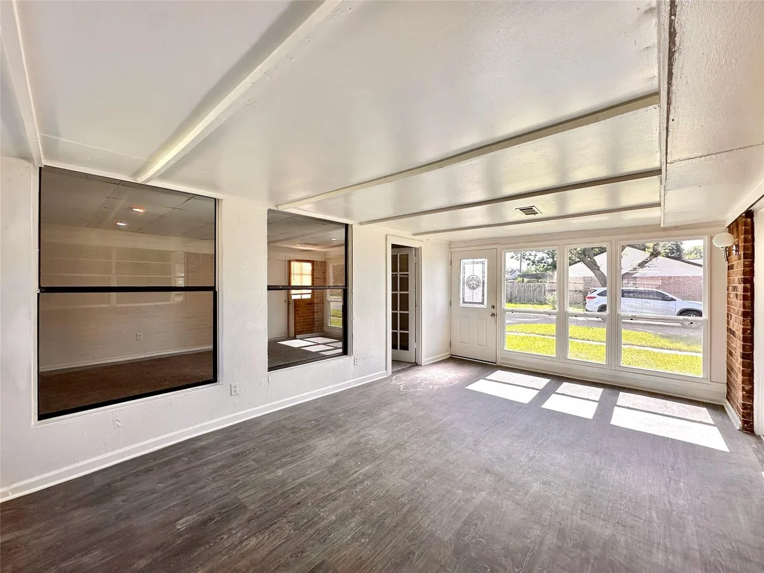 Photo of 7002 Sandswept Lane
