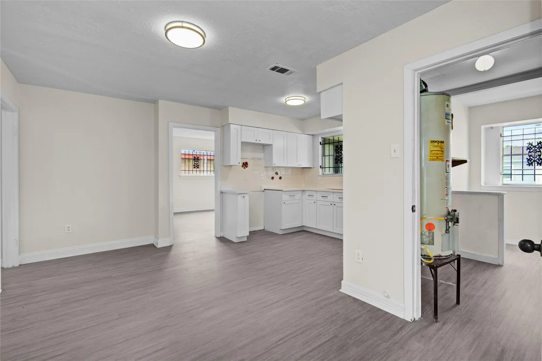 Photo of 7329 Gleason Road