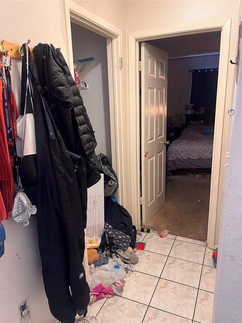 Photo of 5222 Moonshadows Drive