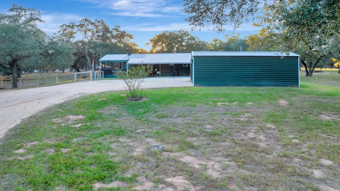 Photo of 413 Private Road 1051