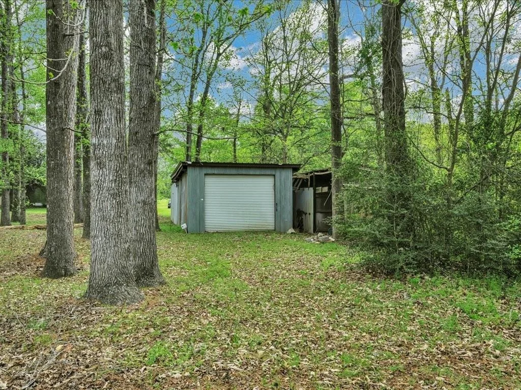 Photo of 235 County Barn Rd