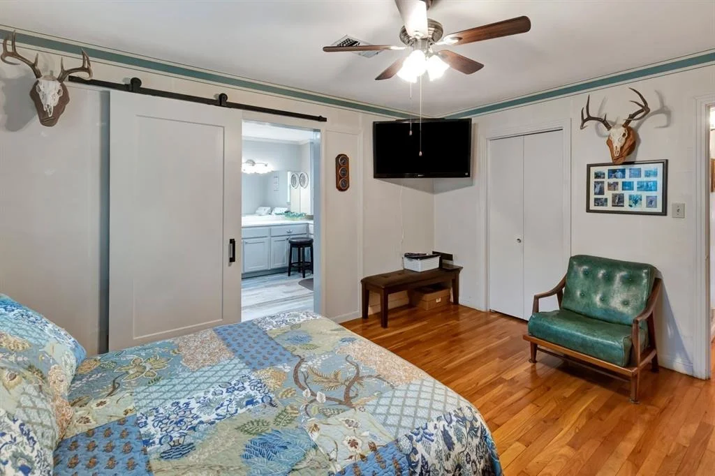 Photo of 820 Meadow Lane