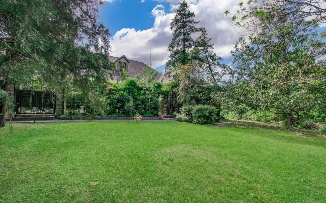 Photo of 9712 Longmont Drive