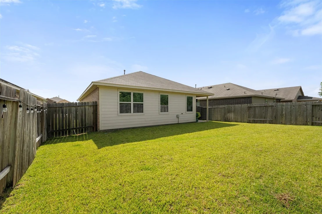 Photo of 6031 Purple Iris Street