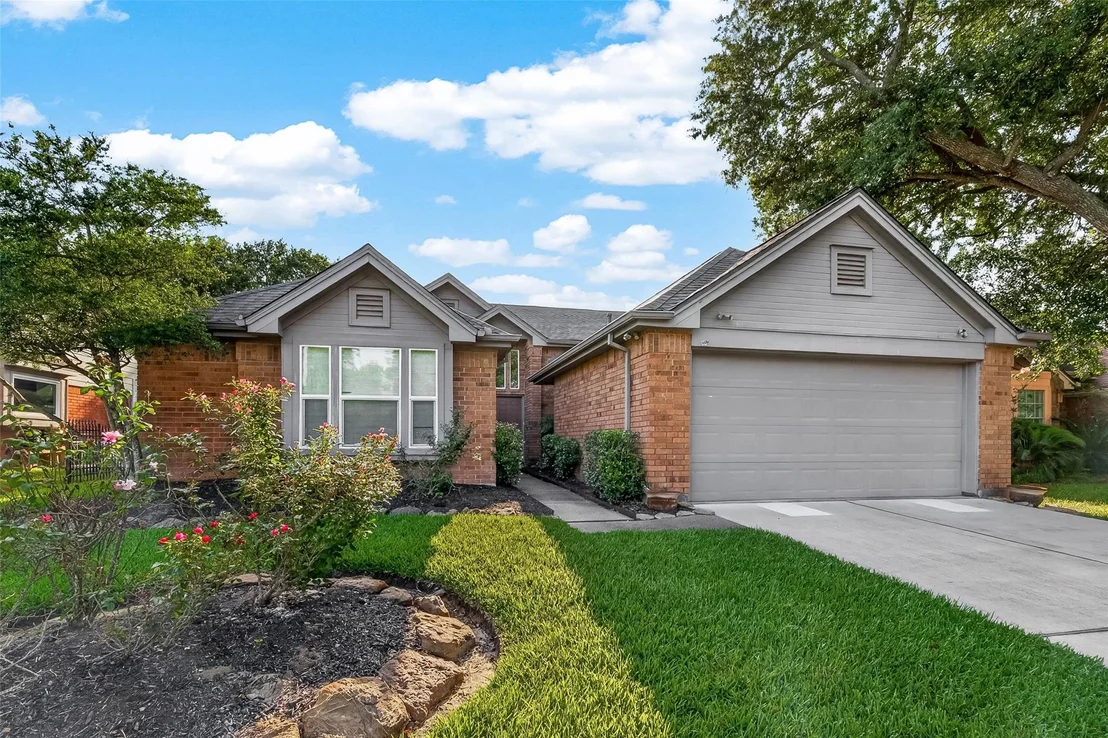 Photo of 818 Maple Branch Lane