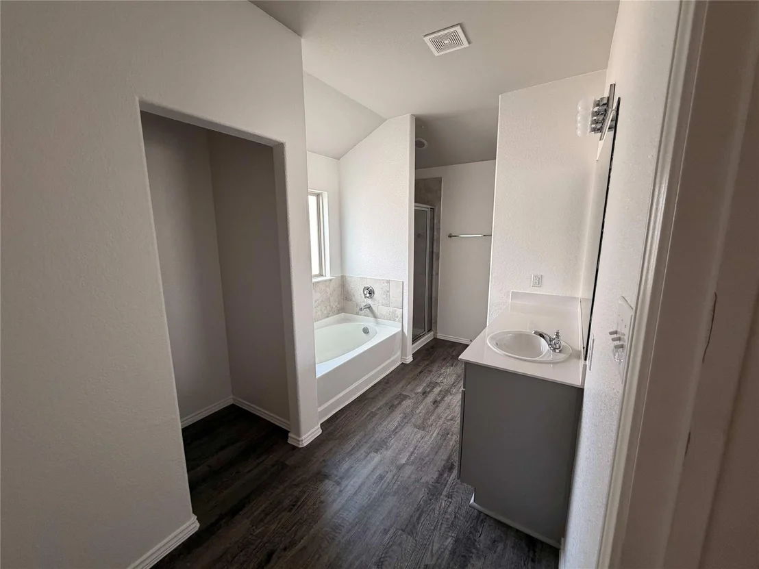 Photo of 2028 Cedar Tree Court