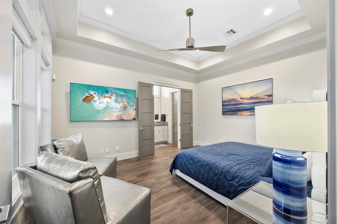 Photo of 11707 Beachside