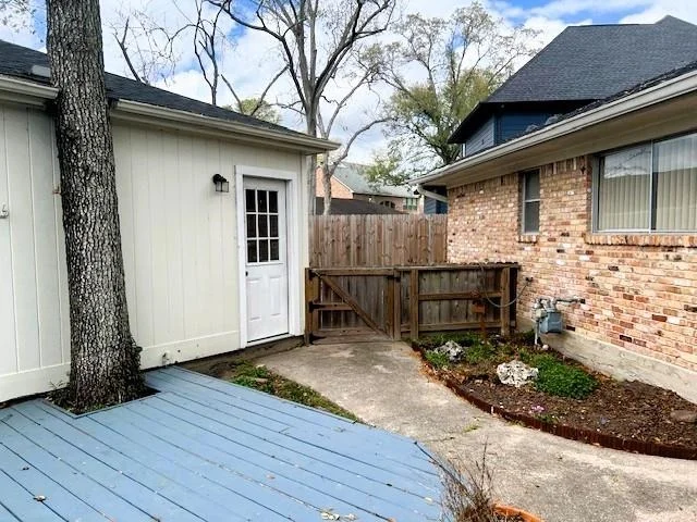 Photo of 8639 Cedarbrake Drive