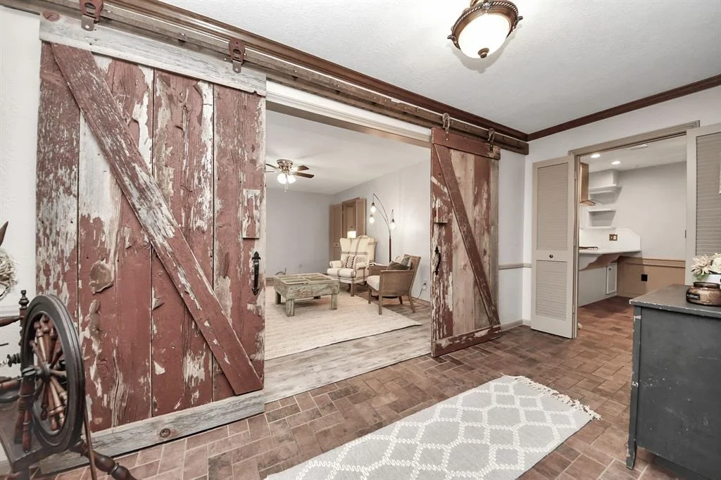 Photo of 12431 Oakcroft Drive