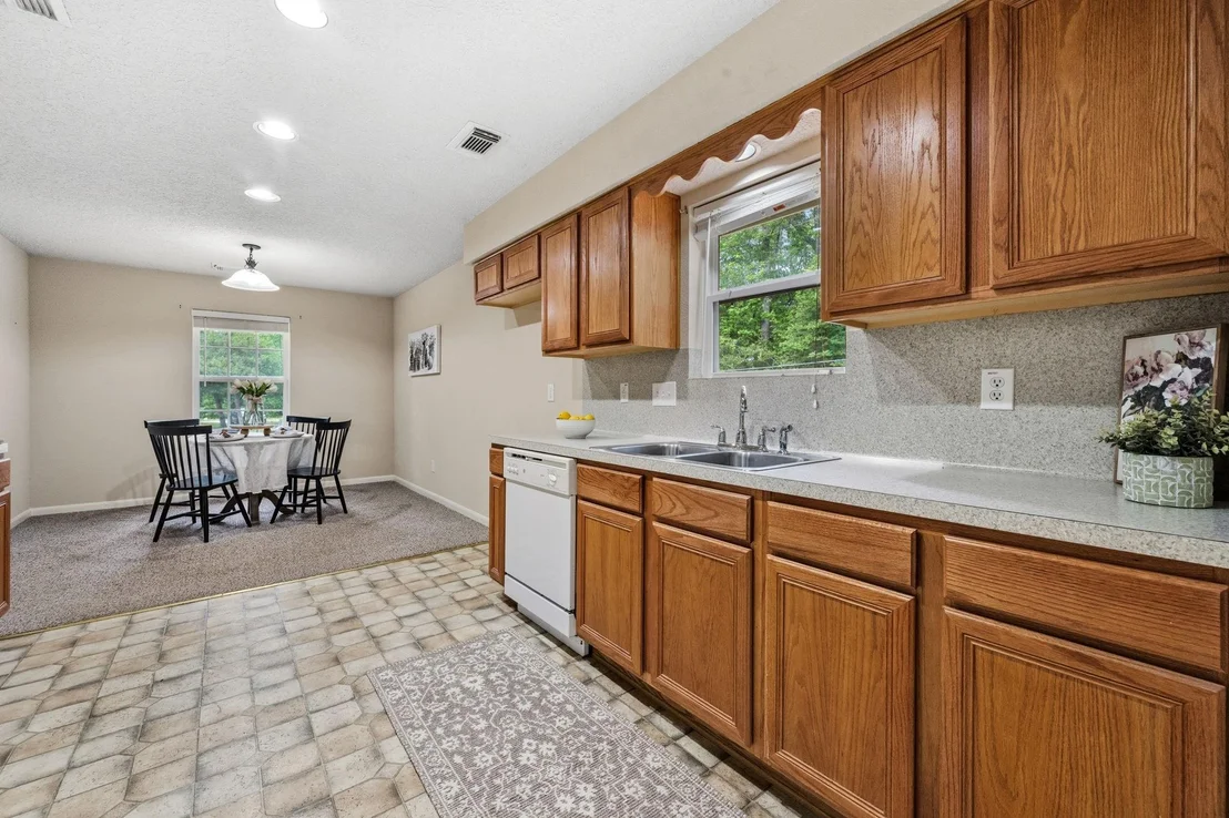 Photo of 27974 Southland Drive