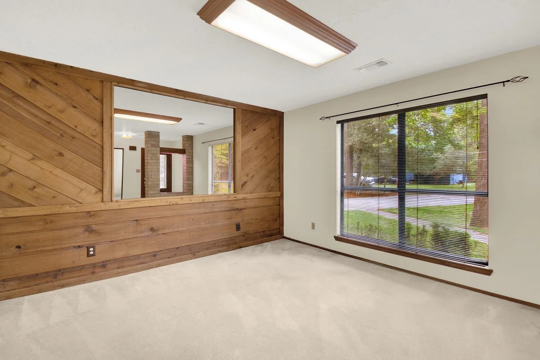 Photo of 1714 Coe Road