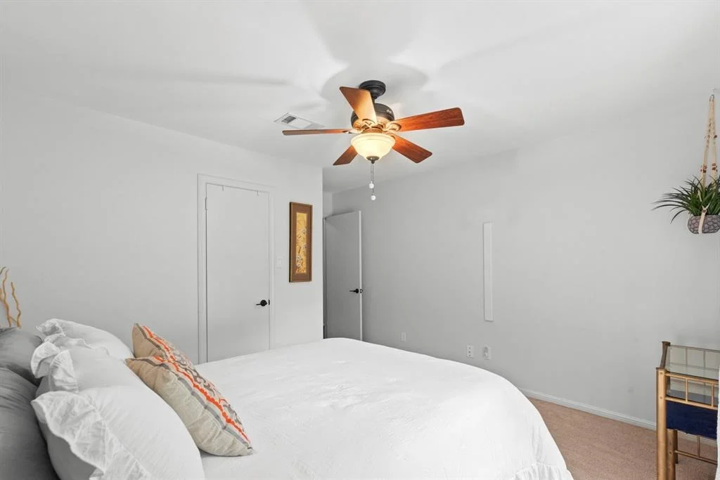 Photo of 5918 Donwhite Lane