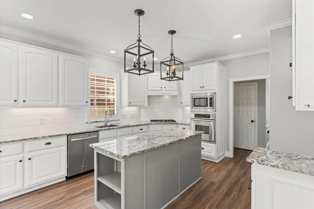 Photo of 54 E Coldbrook Circle