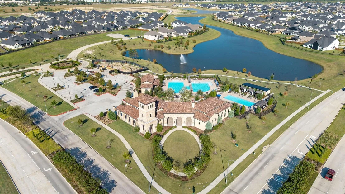 Photo of 13702 Martingale Pointe Drive