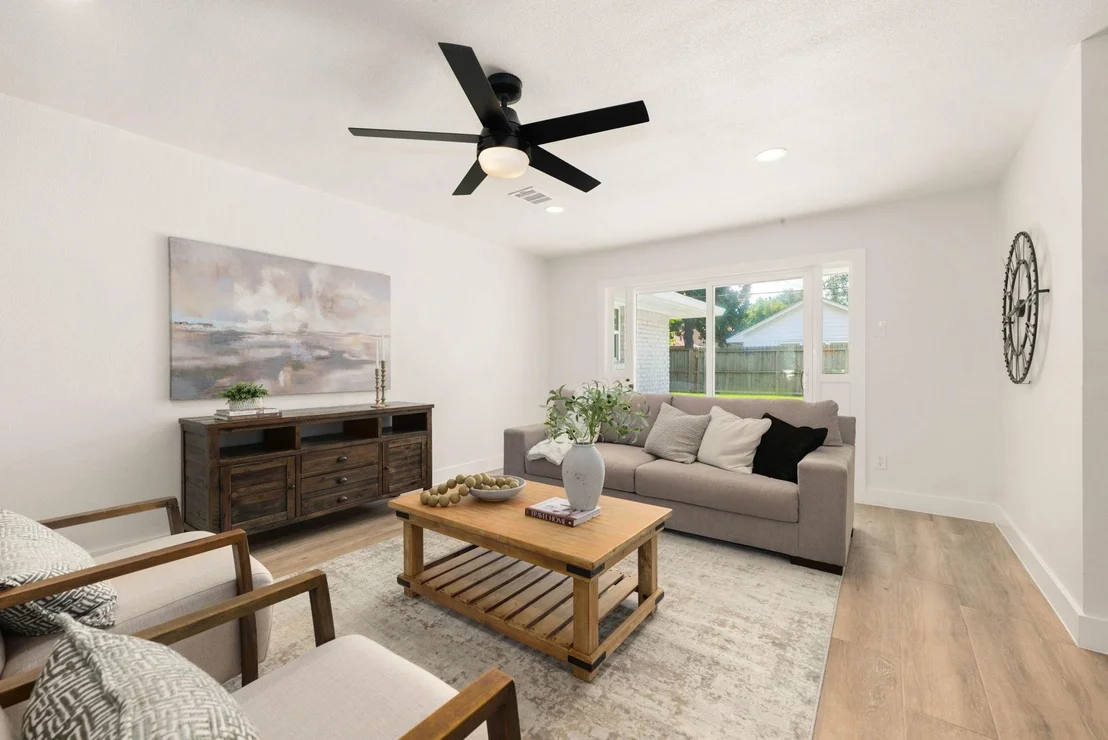 Photo of 4321 Kingfisher Drive