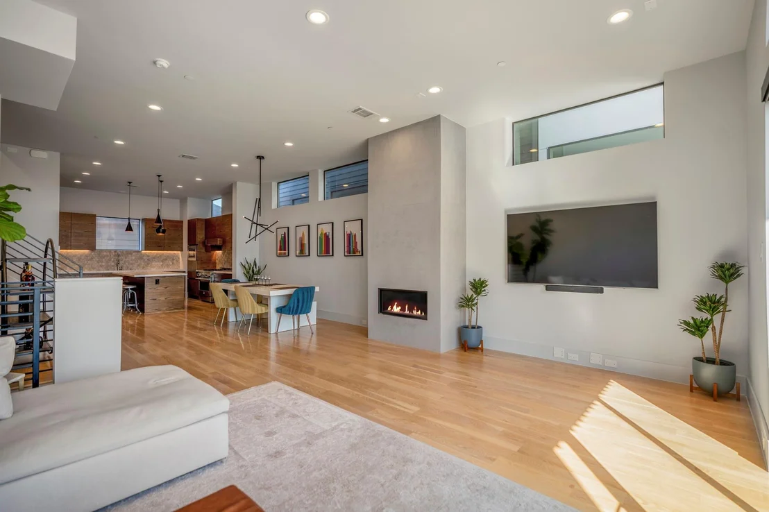 Photo of 405 Detering Street
