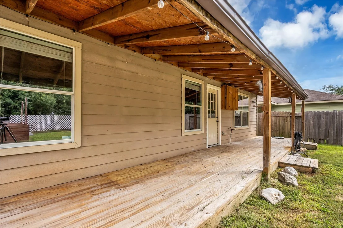 Photo of 9738 Gulfstream Drive