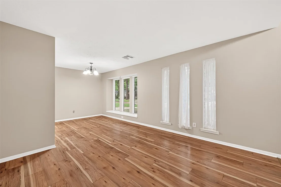 Photo of 2182 Tree Lane