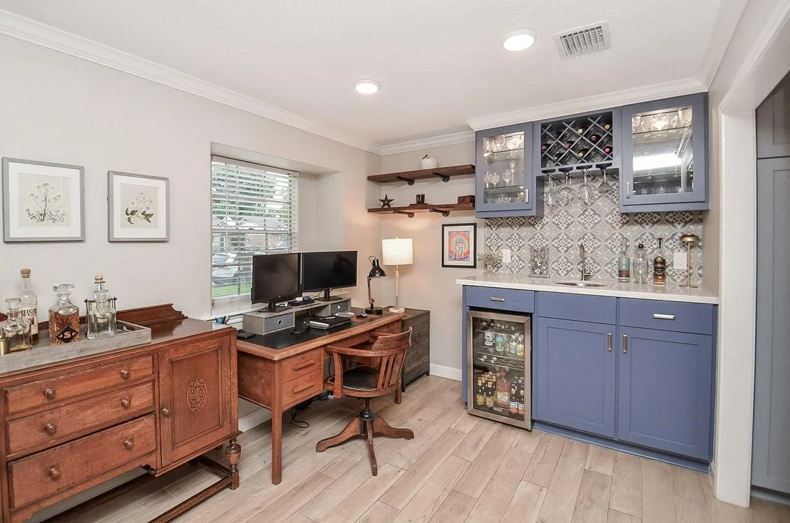 Photo of 9718 Springmont Drive