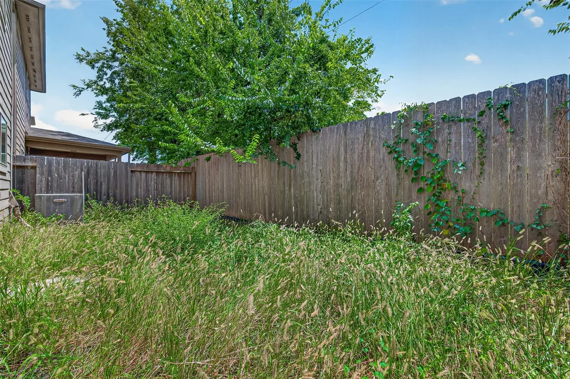 Photo of 8659 Cedardale Park Drive