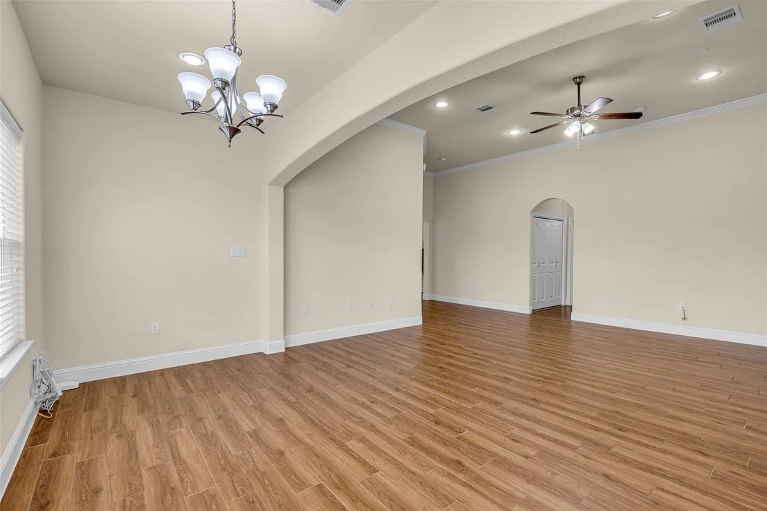 Photo of 323 Texas Avenue