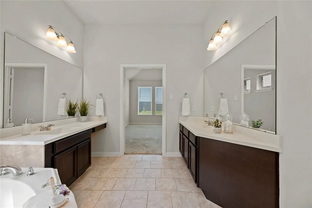 Photo of 6639 Northchester Drive