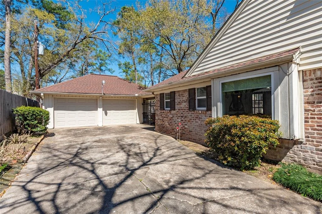 Photo of 10122 Shady River Drive
