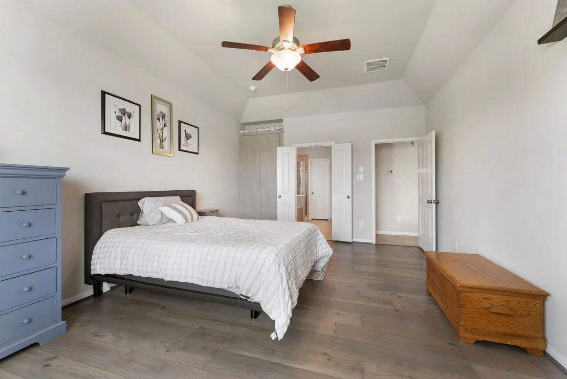 Photo of 3635 Lake Bend Shore Drive