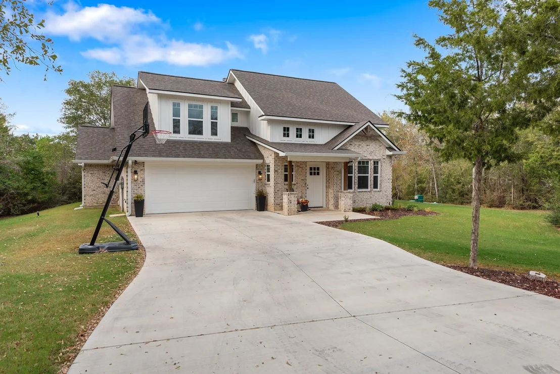 Photo of 11132 Forest Drive