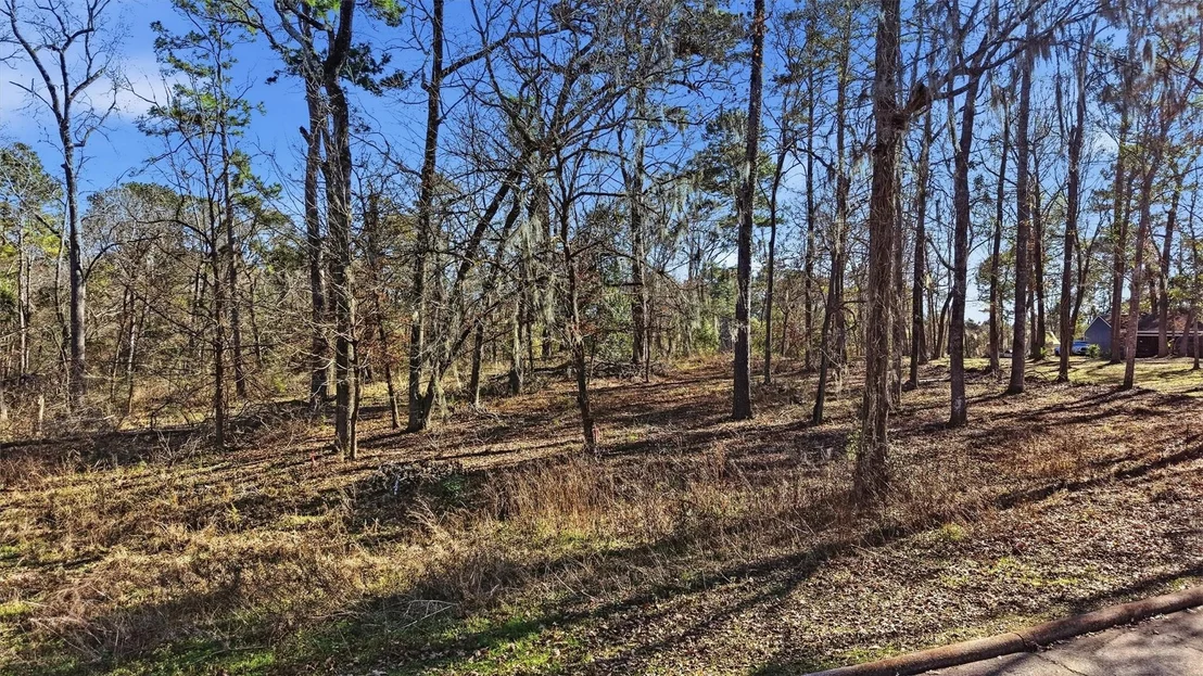 Photo of Lot 83 Lake Oaks Circle