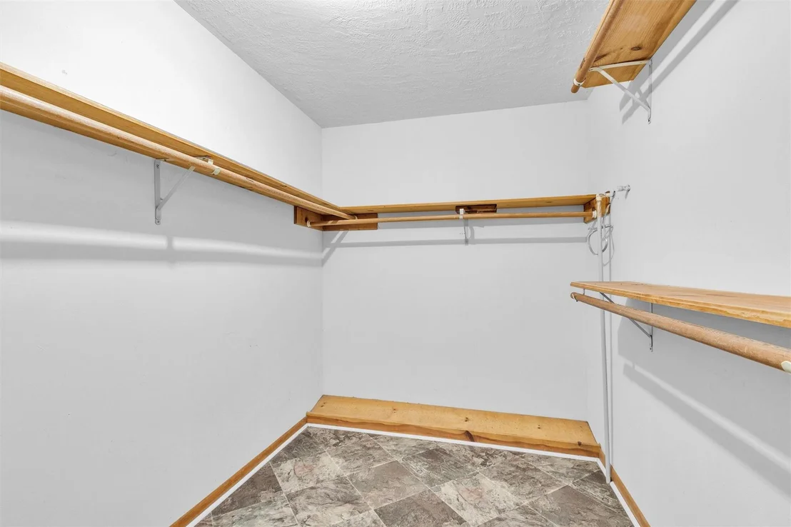 Photo of 13585 Walker Road