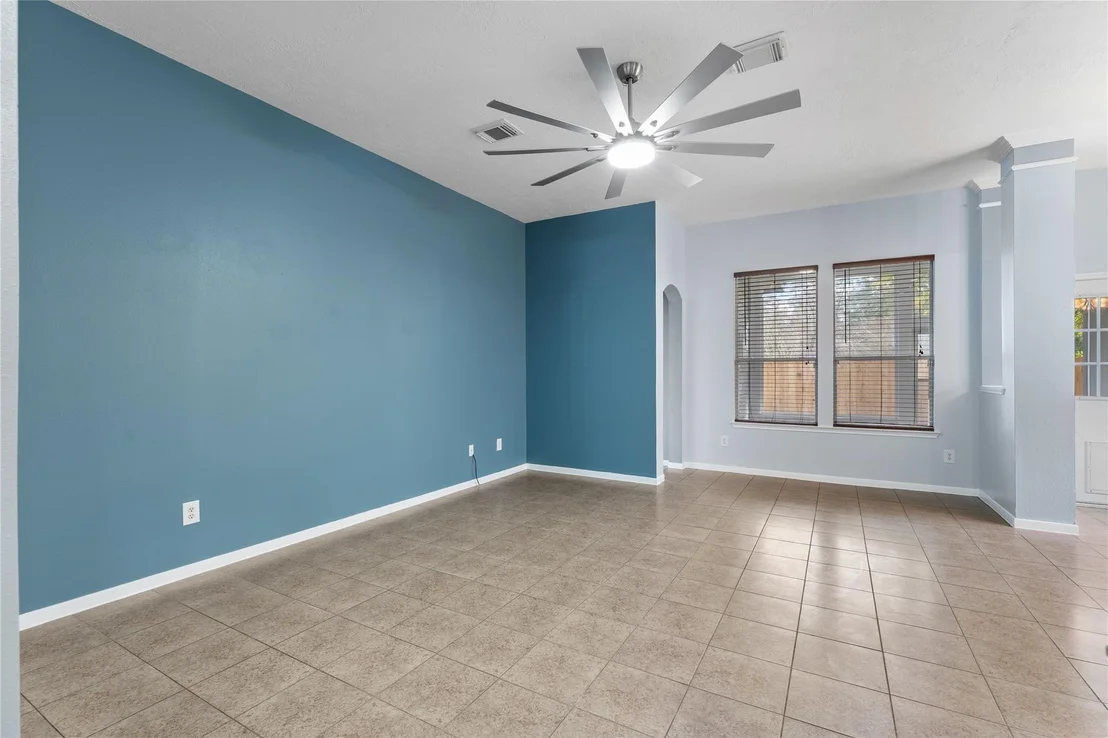 Photo of 18939 Cluster Oaks Drive