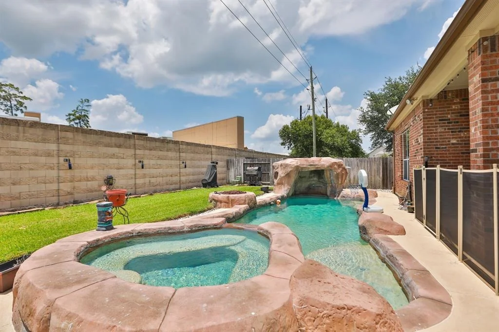 Photo of 28627 Lockeridge View Drive