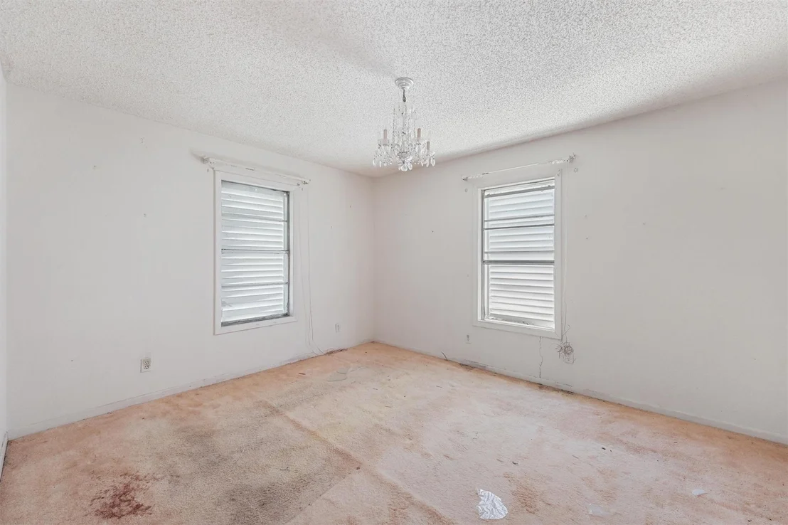 Photo of 121 Lake Road