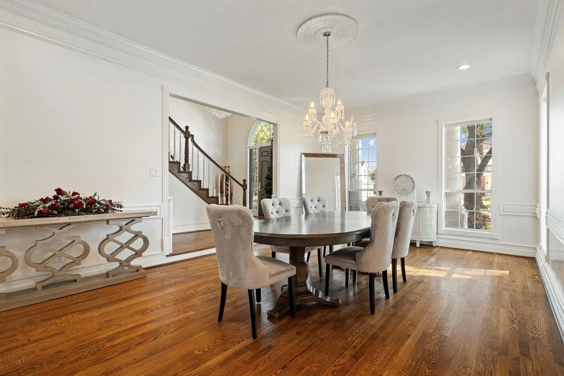Photo of 2922 Cedar Woods Place