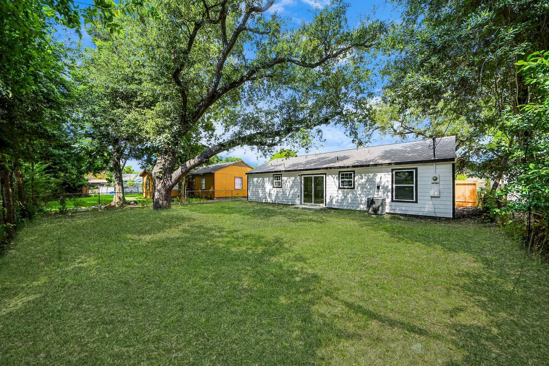 Photo of 10118 Cathedral Drive