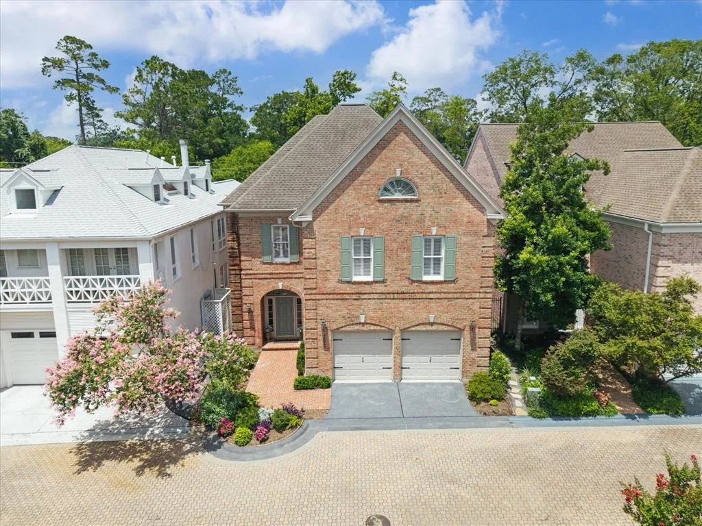 Photo of 333 Sugarberry Circle