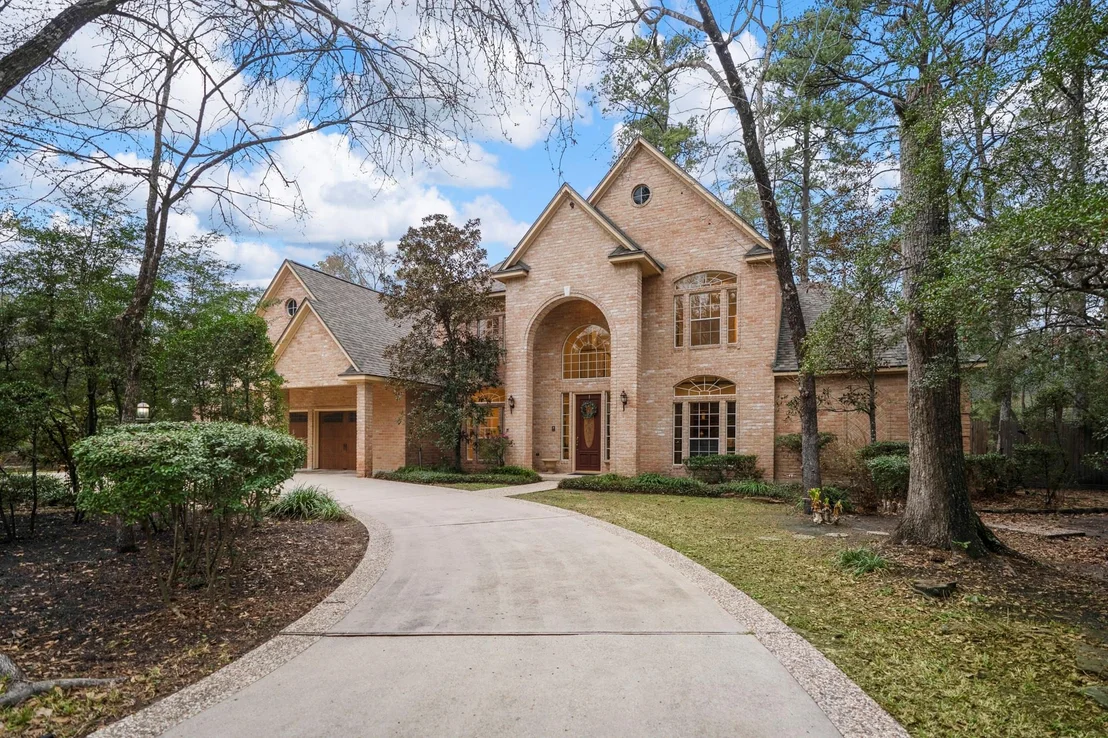 Photo of 46 Hillock Woods