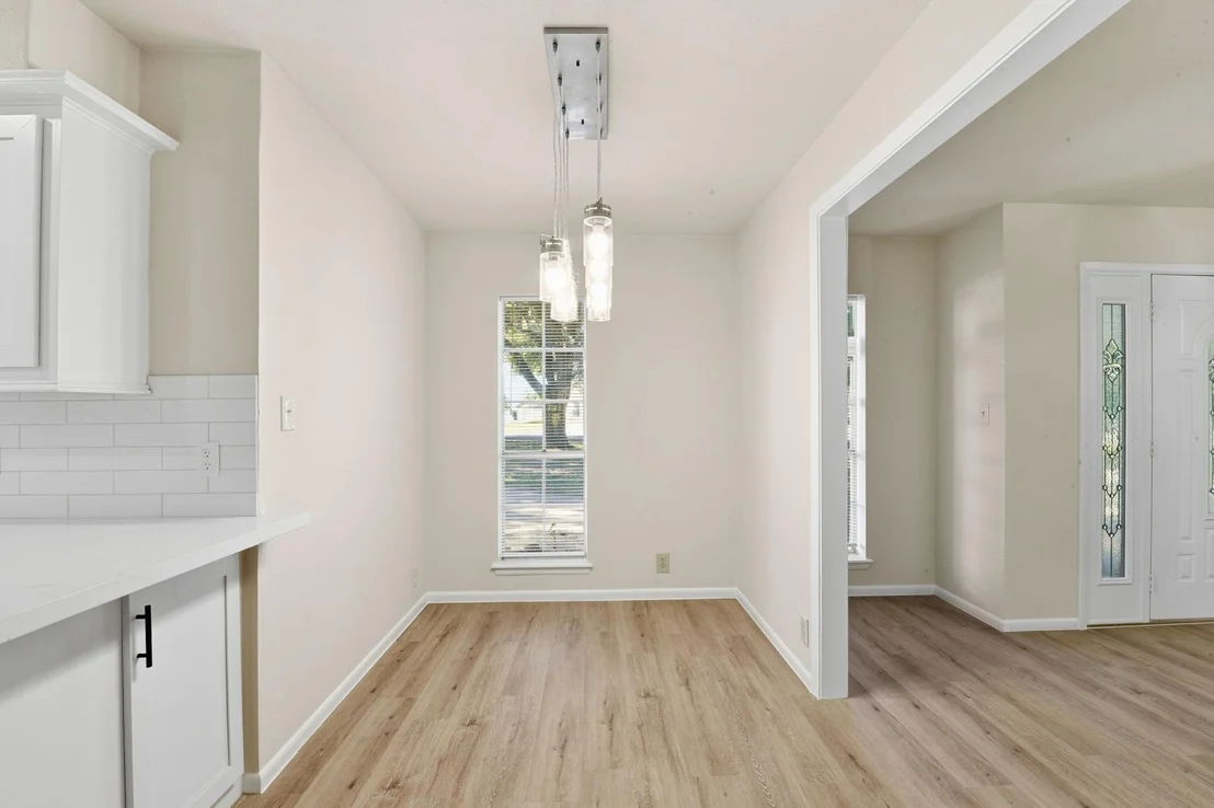 Photo of 4103 Meadowbend Drive