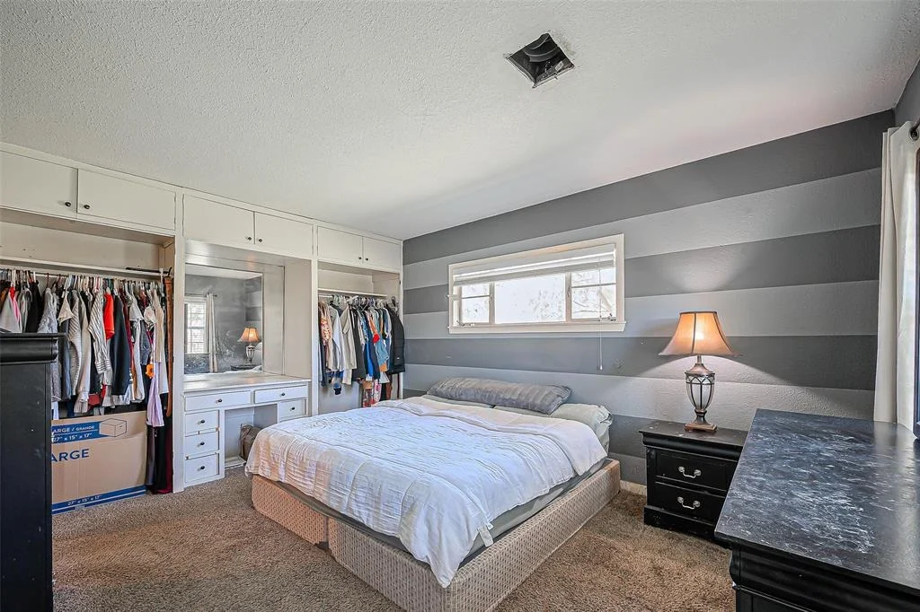 Photo of 230 Grammar Road