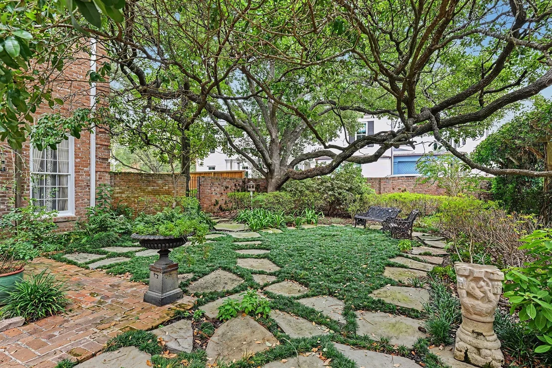Photo of 6019 Stones Throw Road