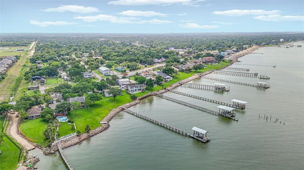 Photo of 4803 W Bayshore Drive