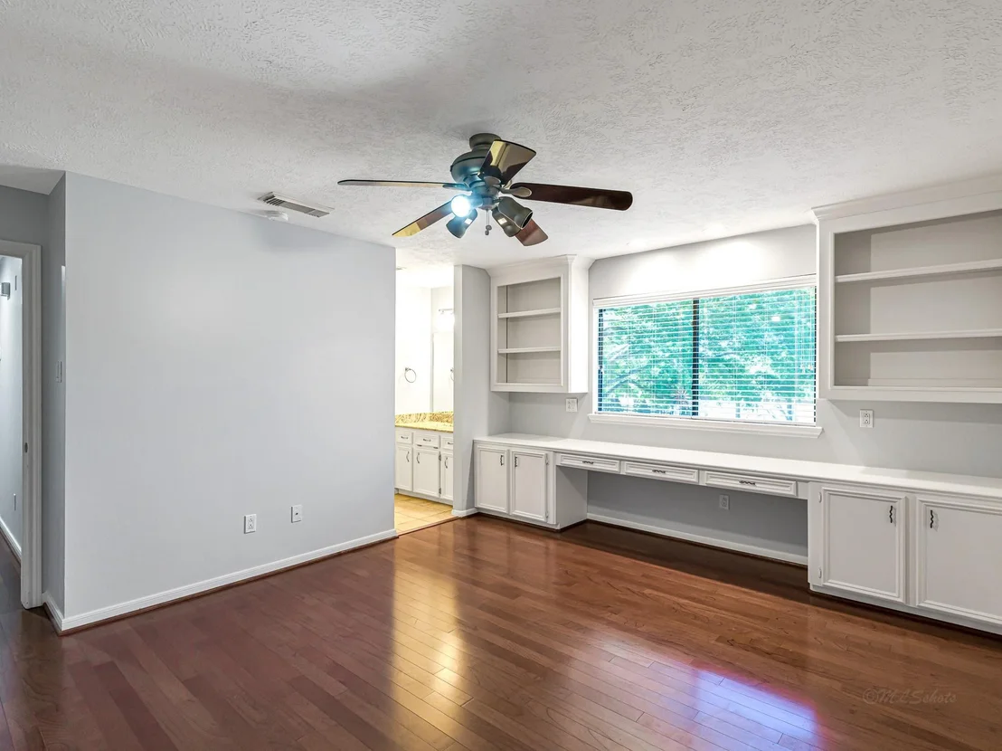 Photo of 3102 Willow Creek Lane