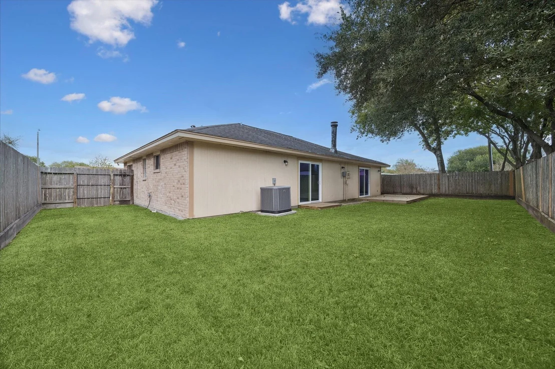 Photo of 9742 Shell Rock Road