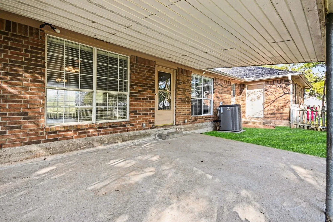 Photo of 21503 Pecan Bend Road