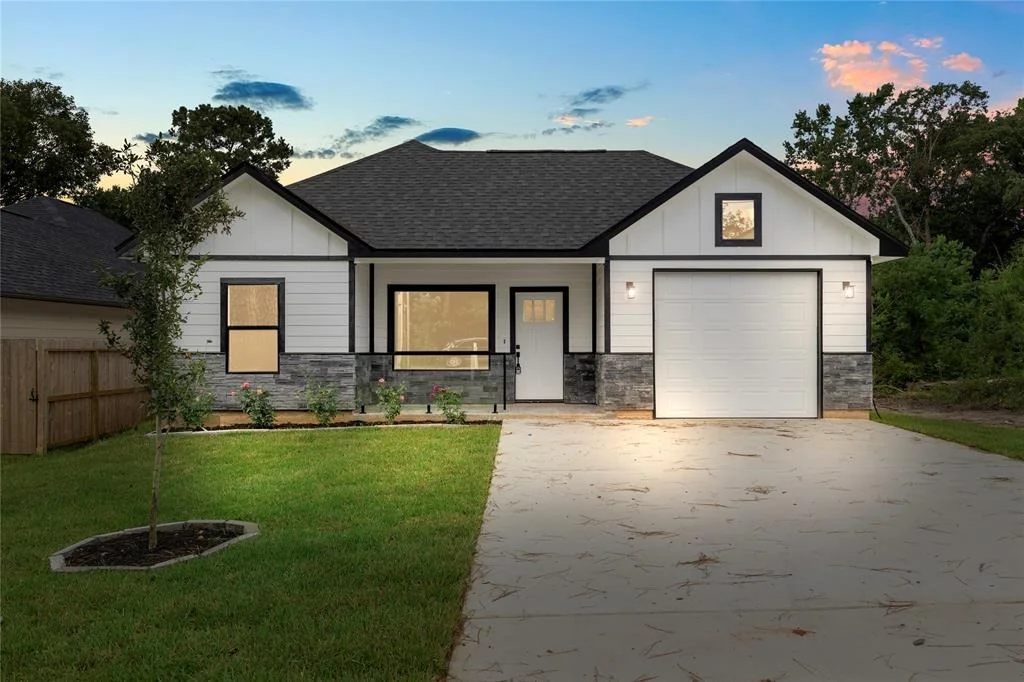 Photo of 4170 Ben Milam Road