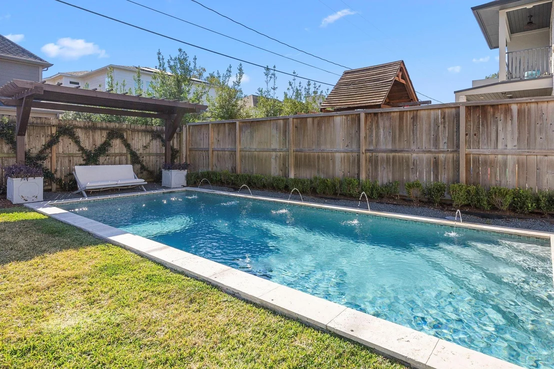 Photo of 1211 Chamboard Lane