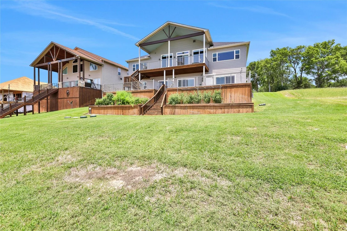 Photo of 230 Legacy Boulevard